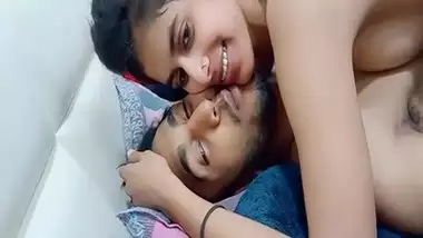 Hot Indian Girl Sex Video With Her Perverted Bf In A Hotel Room Wild