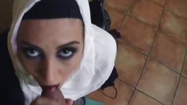 Arab guy fucks italian Hungry Woman Gets Food and Fuck