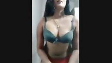 South Indian actress Swathi Naidu in undergarment
