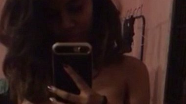 Sexy Lankan – Nude Selfie Show