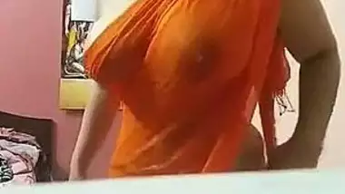 380px x 214px - Big Boobs Desi Wife Nude Show In Transparent Saree wild indian tube