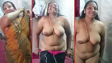 Xxx Desi52 Porn Yellow Saree Aunty Exposing wild indian tube