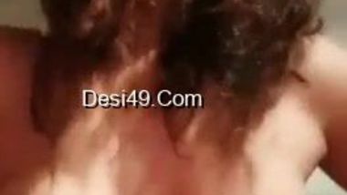 Sexy Desi girl takes bra off and exposes naked boobies on camera