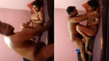 Two Indian lovers are naked and ready to have fun like in porn movie