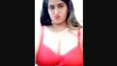 Hindi Xxxx Baf Mobi - Bade Chuchi Wali Gadrael Bhabhi Showing Boob Nd Ass wild indian tube