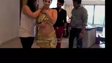 Sunny Leone Xvideo With An Indian Actor At Movie Shooting wild indian tube