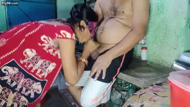 380px x 214px - Bengali Kitchen Pe Khana Bana Raha Tha Davor Or Vabi Ko Lagha Sex wild  indian tube